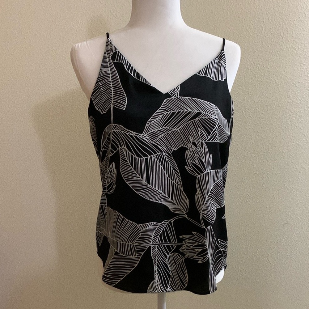 Express Black and White Leaf Print Women's Small Camisole Tank Top Polyester